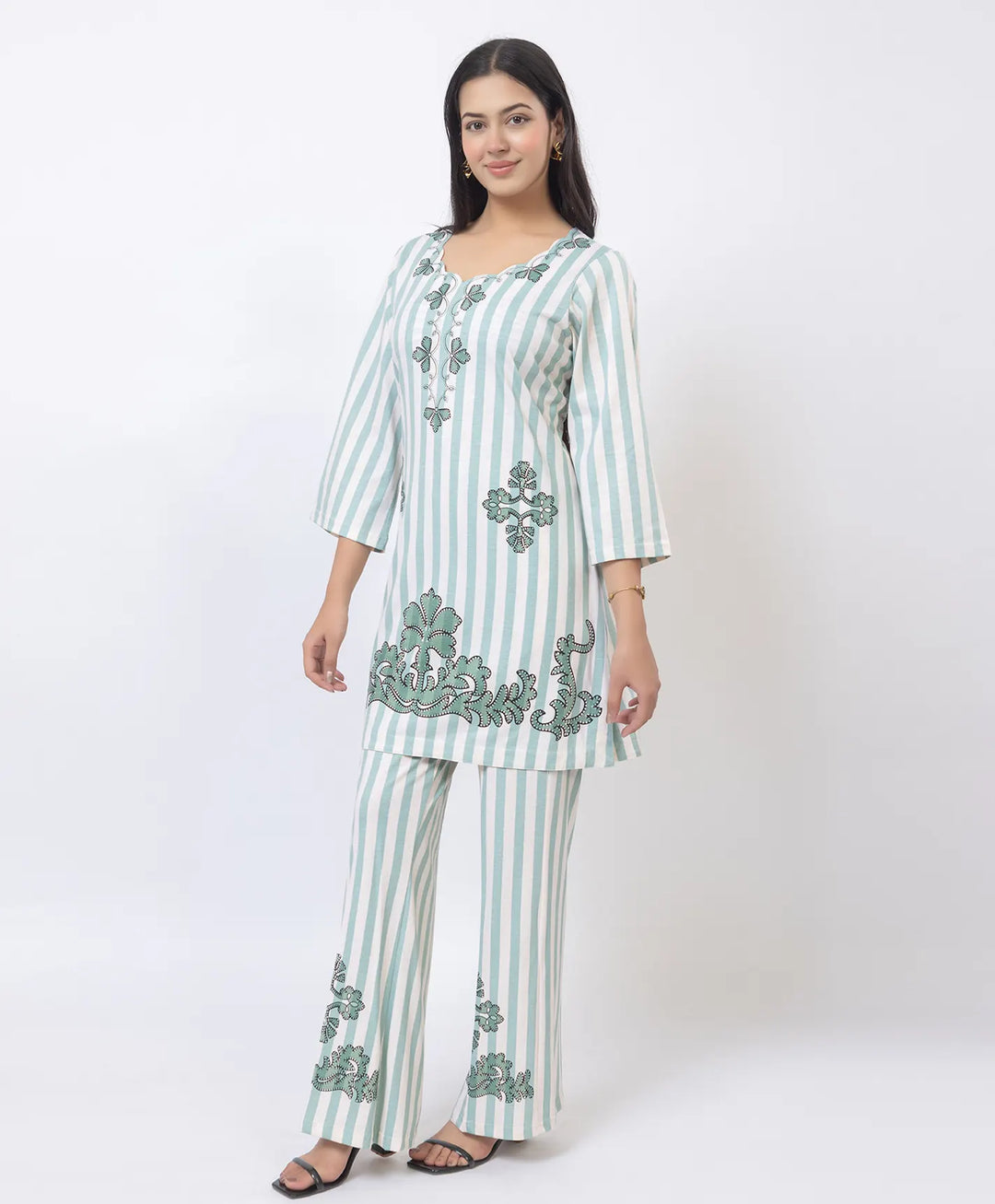 Premium Cutwork Detail Printed Kurta Set