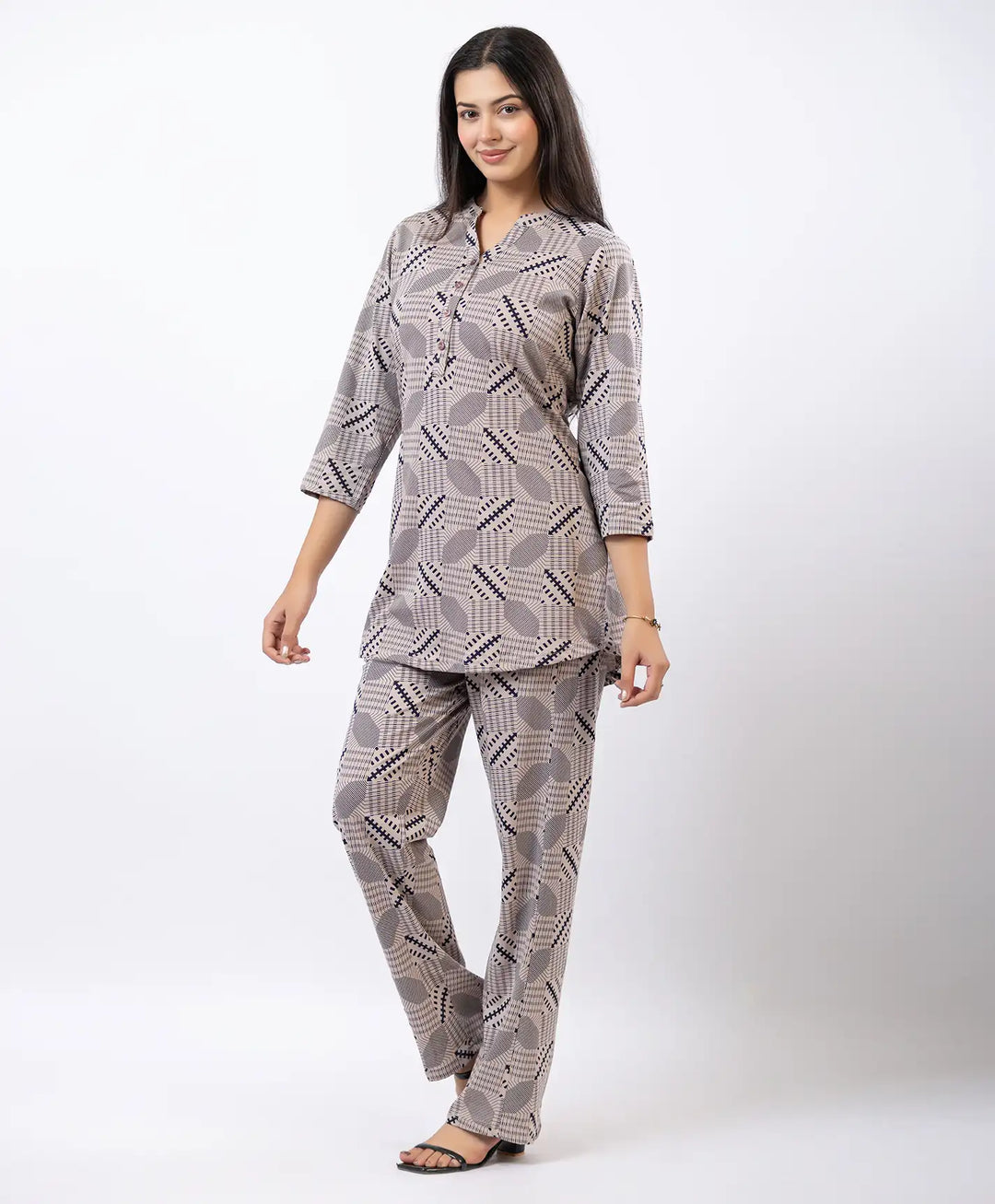 Relaxed Fit Printed Notch Neck Kurta & Straight Pants Set