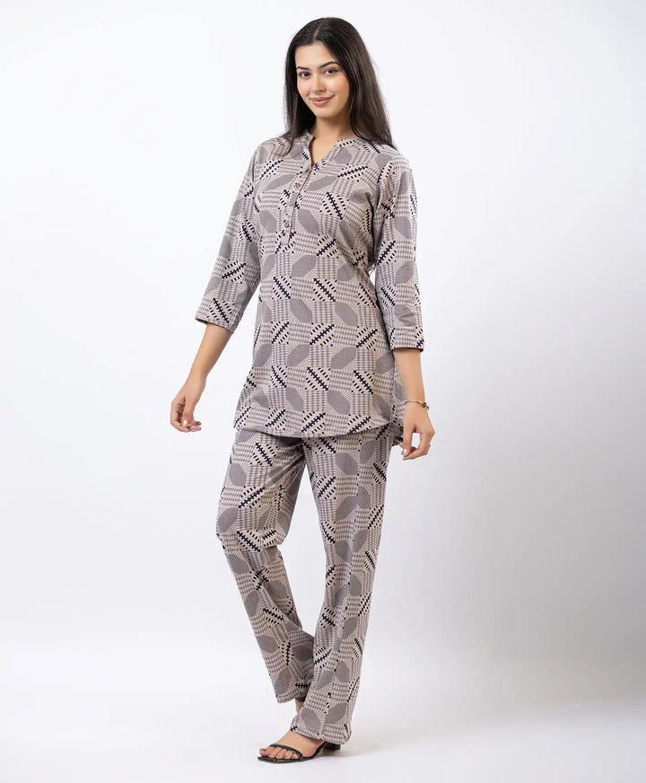 Relaxed Fit Printed Notch Neck Kurta & Straight Pants Set