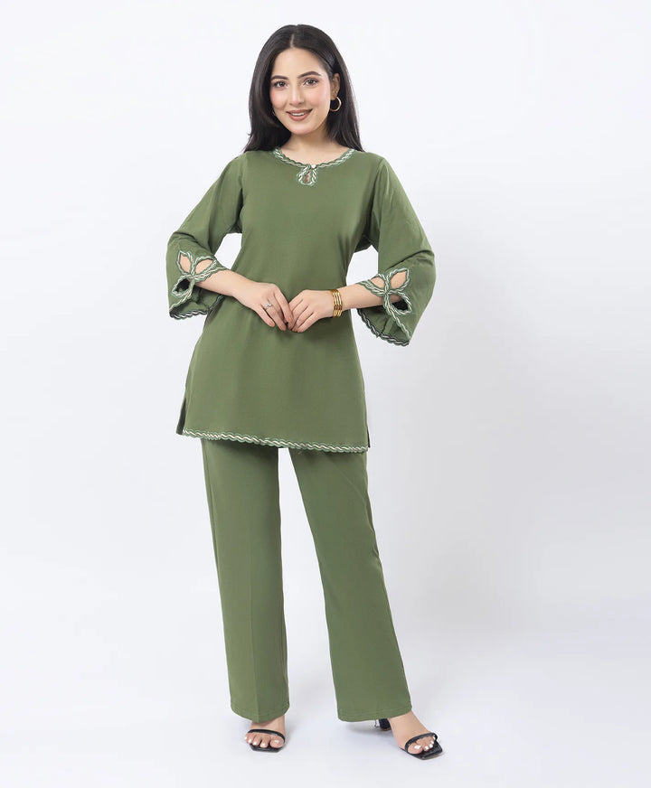 Ethnic Straight Kurta Set with Embroidered Neck and Sleeves