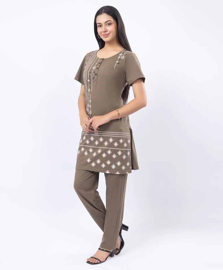 Printed Straight Kurta with Round Neck & Straight Pants Set