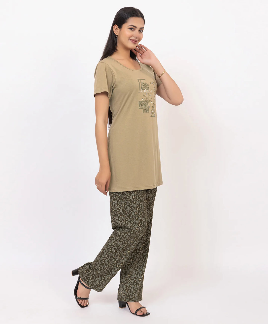 Graphic Print Nightsuit