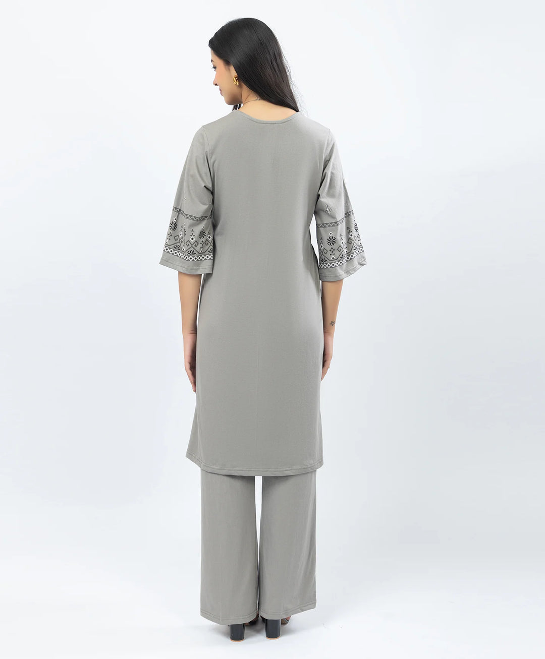 Straight Fit Long Kurta Set with Printed Embroidery Accents