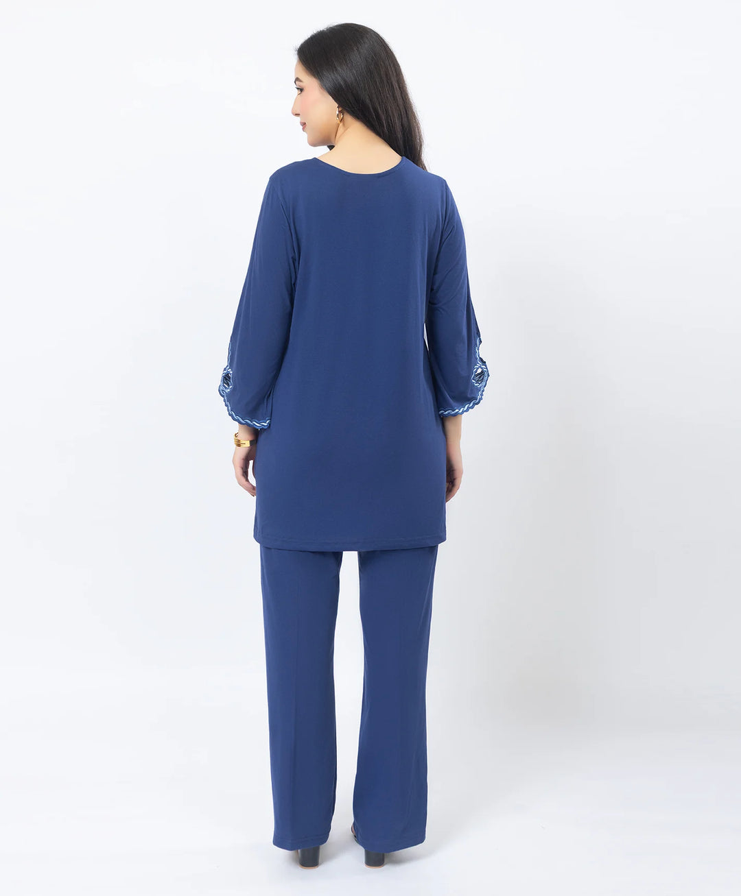 Ethnic Straight Kurta Set with Embroidered Neck and Sleeves