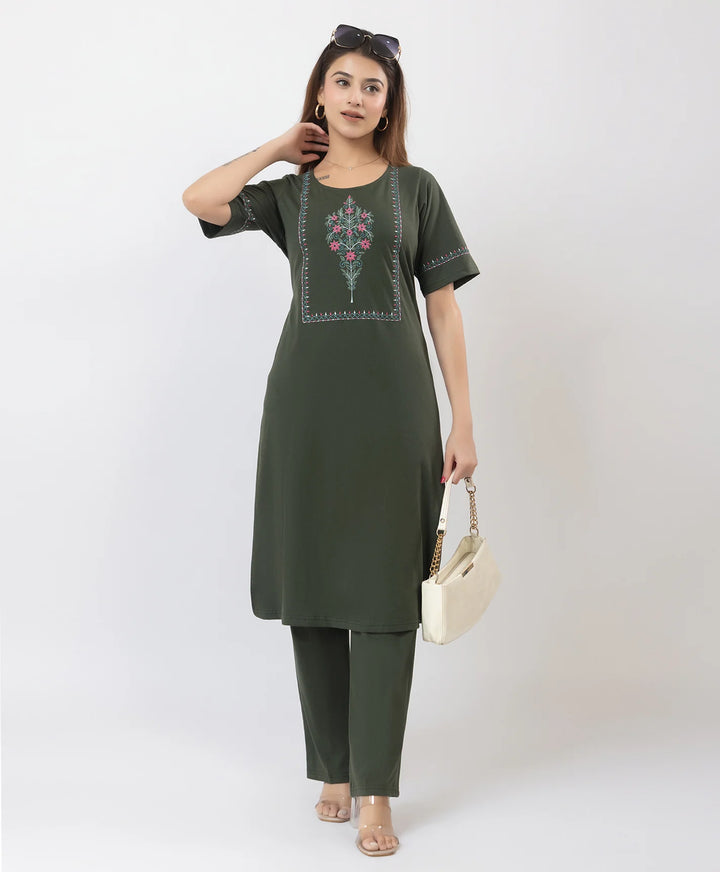 Elegant Ethnic Ensemble Embroidered Kurta Set