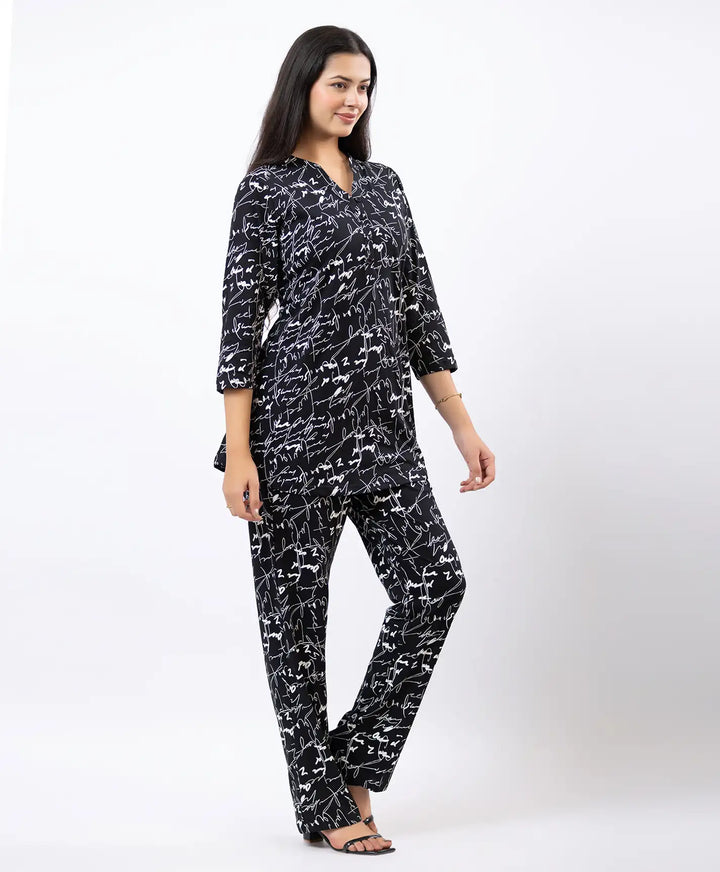 Relaxed Fit Printed Notch Neck Kurta & Straight Pants Set