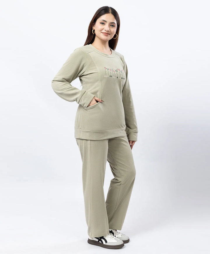 Round Neck Embroidered Tracksuit with Front Pocket
