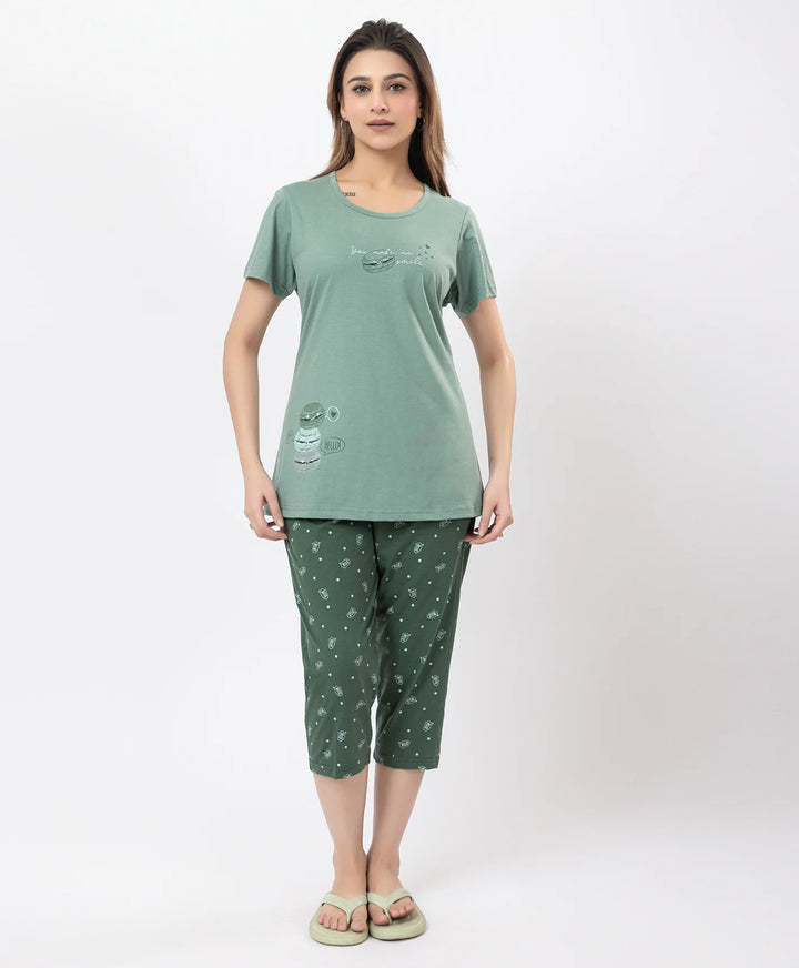 Minimal Charm Capri Lounge Set