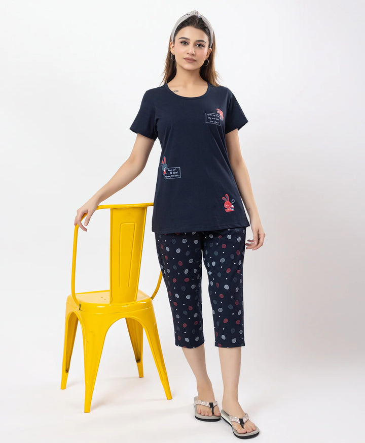 Minimal Charm Capri Lounge Set