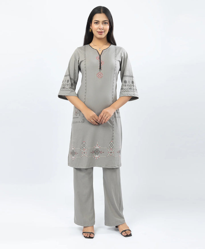 Straight Fit Long Kurta Set with Printed Embroidery Accents