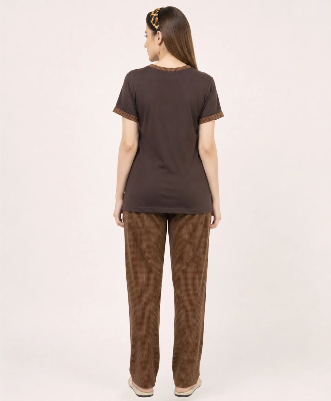 Round Neck Short Sleeve Printed Nightwear Set with Checkered Lowers
