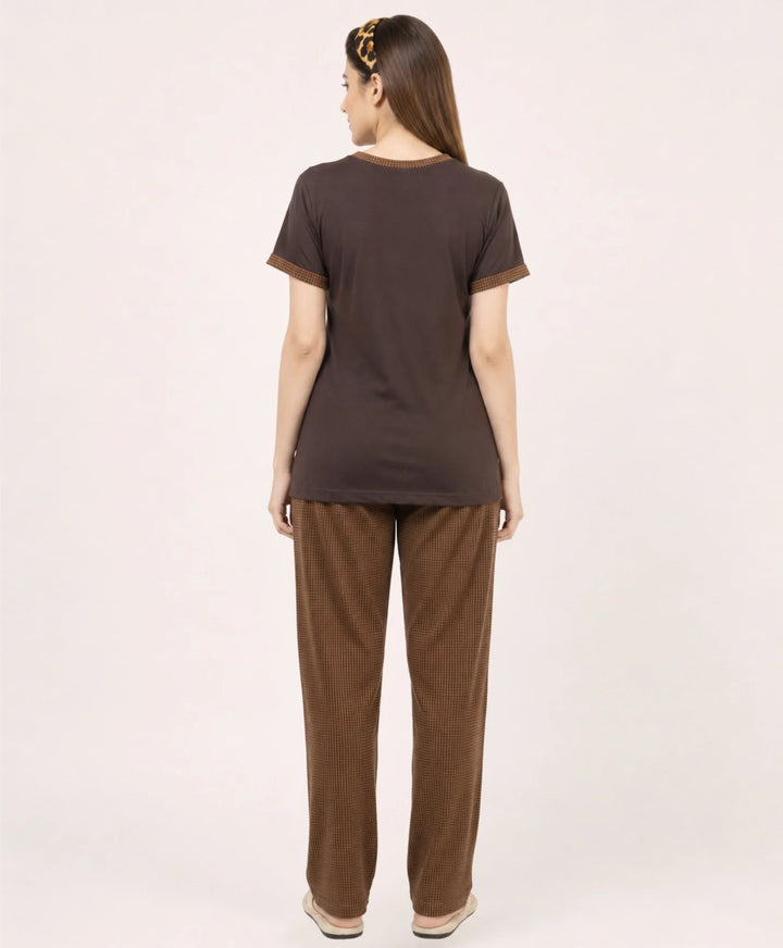 Round Neck Short Sleeve Printed Nightwear Set with Checkered Lowers