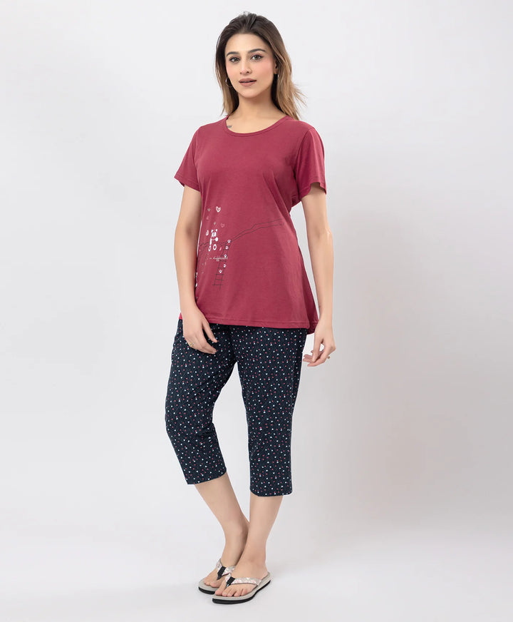 Minimal Charm Capri Lounge Set