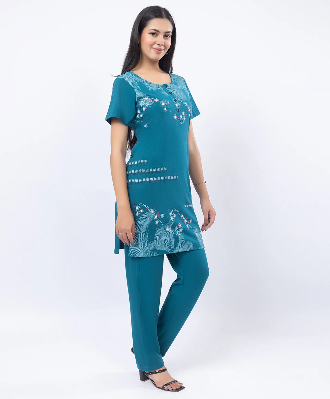 Printed Straight Kurta with Round Neck & Straight Pants Set