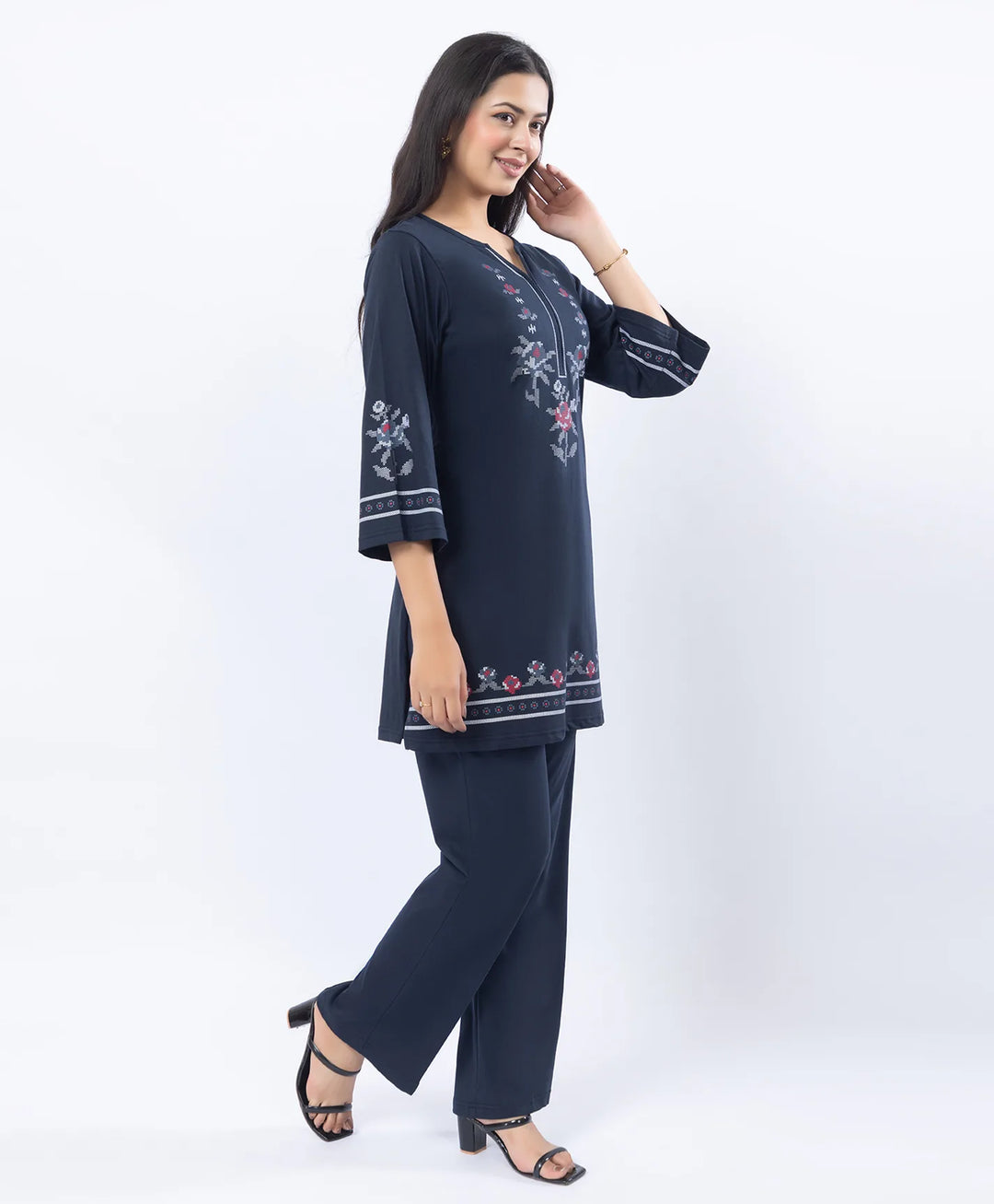 Floral Cross-Stitch Effect Pattern Printed Kurta Set